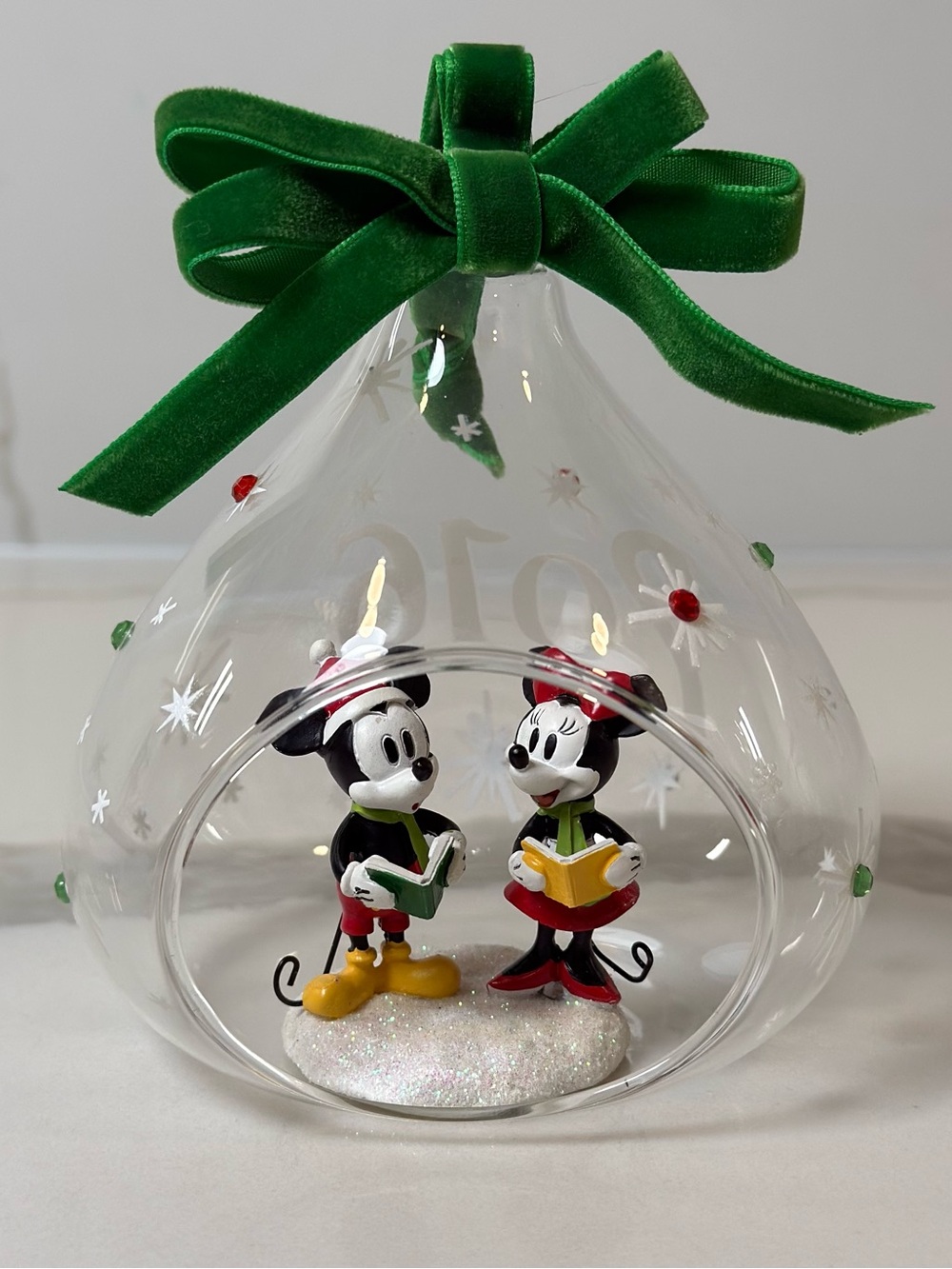 Disney Mickey and Minnie Mouse Glass Drop Caroling Ornament 2016 FLAWED NOTE